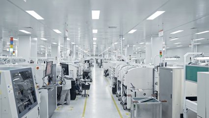 陽(yáng)光電源光伏逆變器SMT生產(chǎn)車(chē)間自動(dòng)化產(chǎn)線(xiàn),產(chǎn)品出口150多個(gè)國(guó)家和地區(qū)。